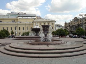 Театральная площадь